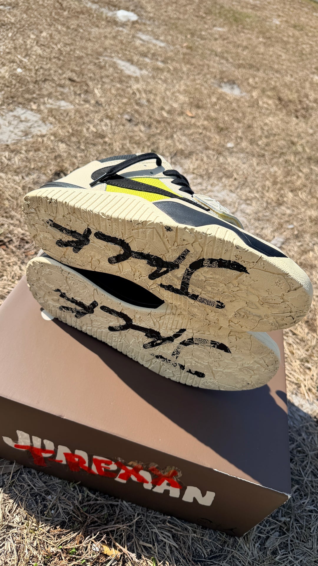 Travis Scott - Jumpman Jack ‘Bright Cactus’ - zoshmfg